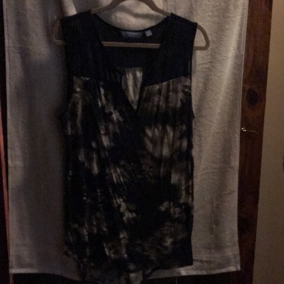 Top - Picture 1 of 1